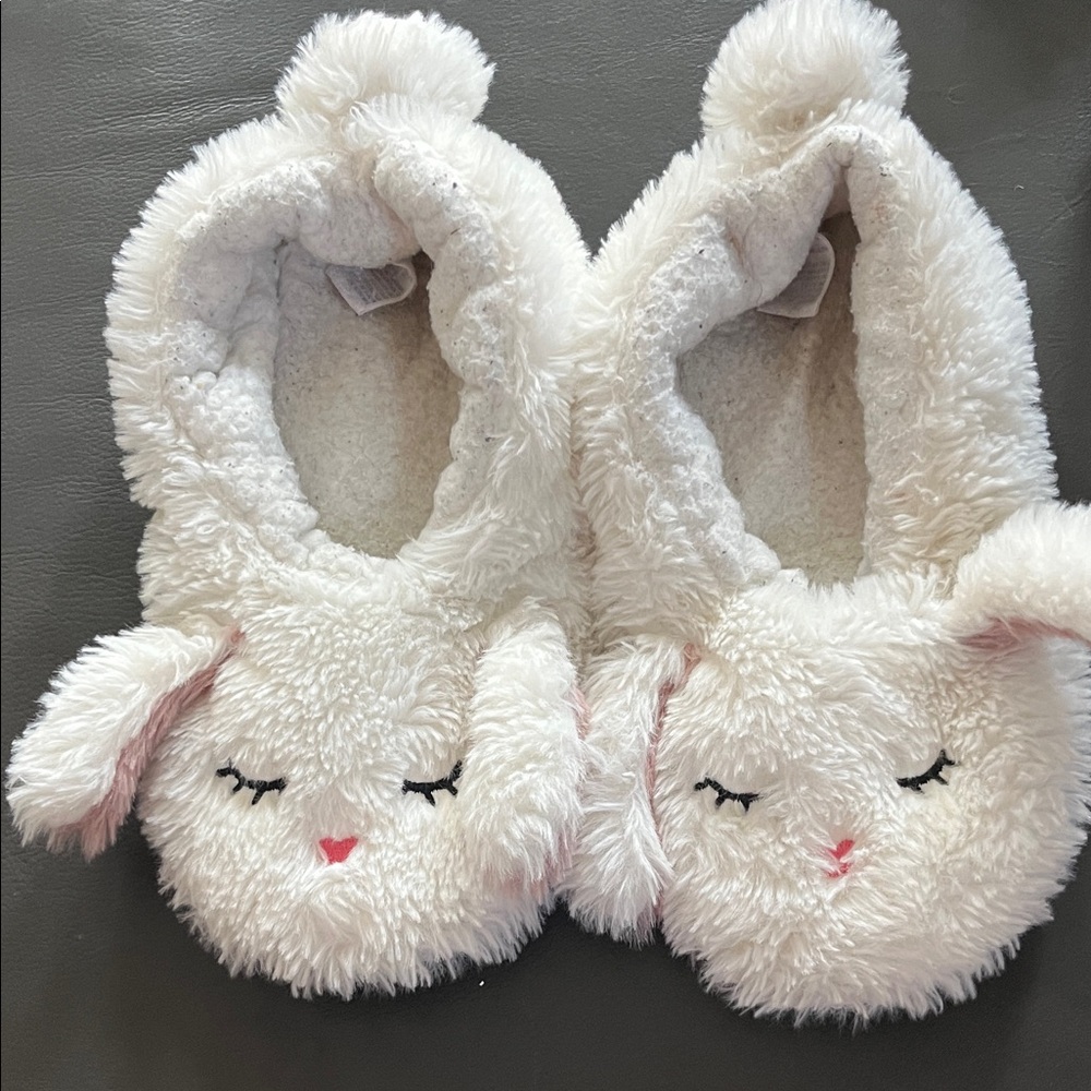 Jane and Bleecker Plush Bunny Slippers in Cream and Pink